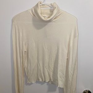 Aritzia wilfred free Cropped turtleneck sweater